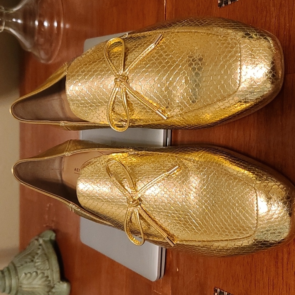 Ladies shoes